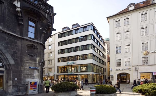 Weinstraße in München