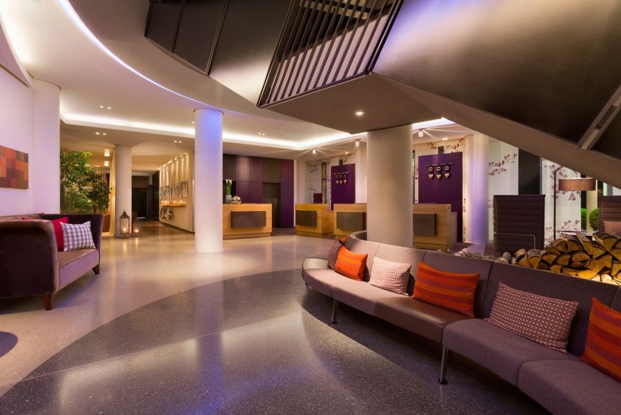 Lobby/Reception/Seating